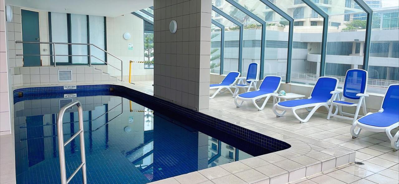 1 Bedroom And 1 Living Room Family Suite Gold Coast Eksteriør bilde