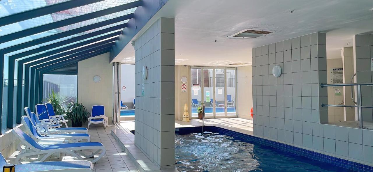1 Bedroom And 1 Living Room Family Suite Gold Coast Eksteriør bilde