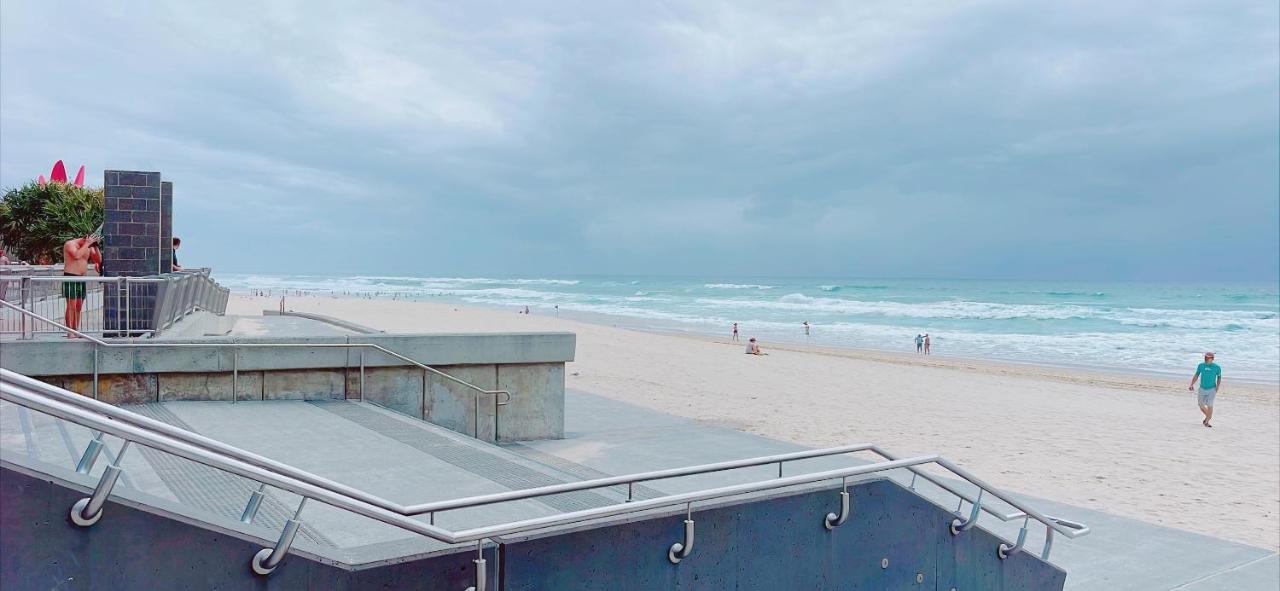 1 Bedroom And 1 Living Room Family Suite Gold Coast Eksteriør bilde