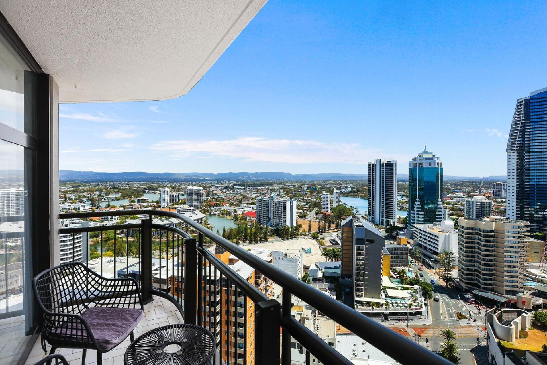 1 Bedroom And 1 Living Room Family Suite Gold Coast Eksteriør bilde